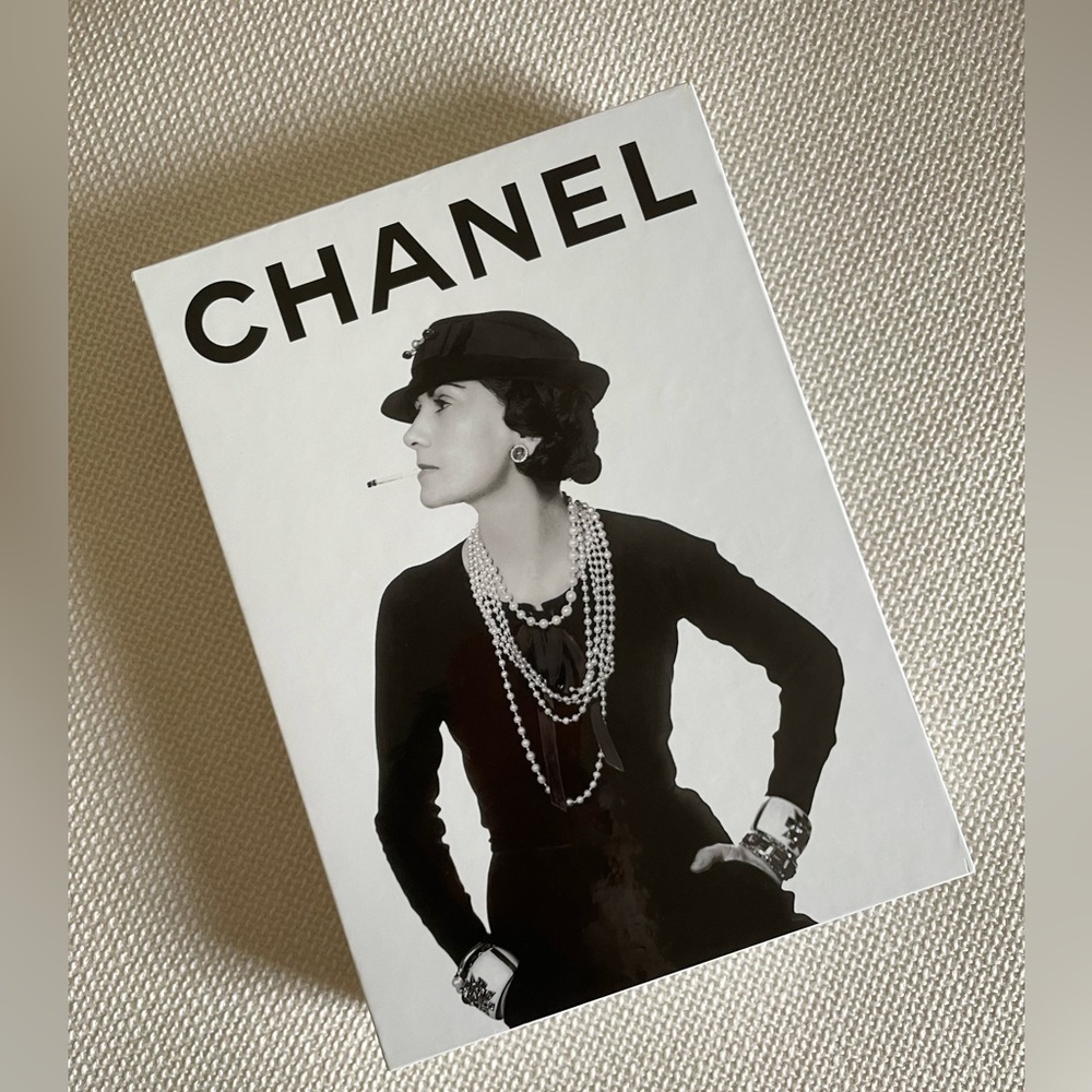 Coffee Table Book Assouline - Channel - Picture 4 of 5